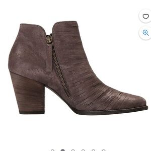 PAUL GREEN Malibu sliced zip up boots Color: Earth metallic leather US size 8